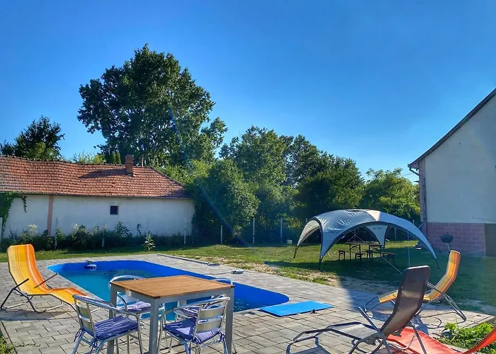 River House - Luxury House On The Border Of The Tisza River